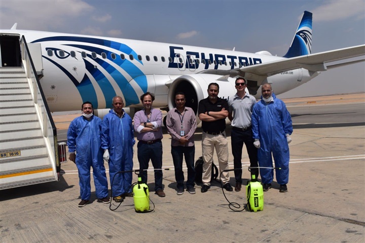 حملات تعقيم لطائرات مصر للطيران بالتعاون بين الطب الوقائي و«PSA» الفرنسية