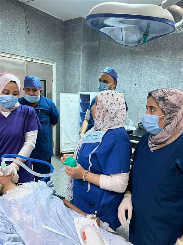 إستئصال ورم منحشر بين الأحبال الصوتية لطفل 12 عامًا بمستشفي بنها الجامعي (صور)