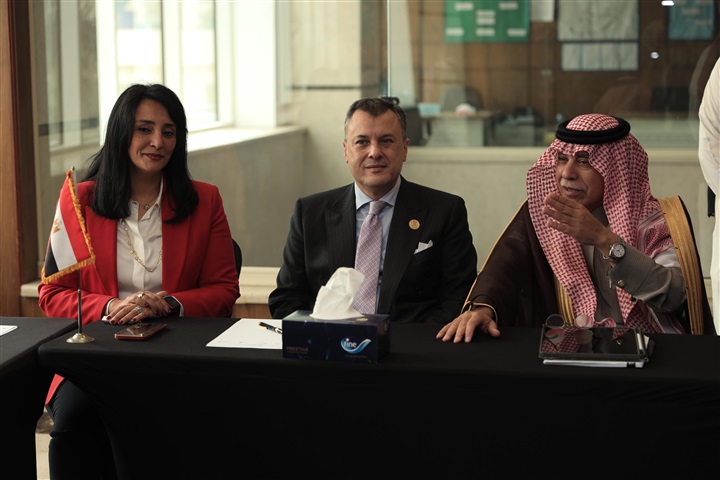 أحمد عيسى يبحث مع وزير التجارة في السعودية ووفد من المستثمرين ورجال الأعمال التعاون المشترك 