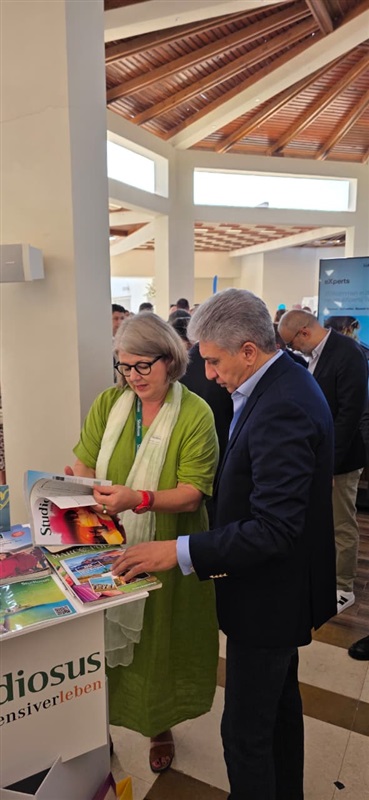 شريف فتحي يفتتح مؤتمر رابطة مكاتب السفر الألمانية 