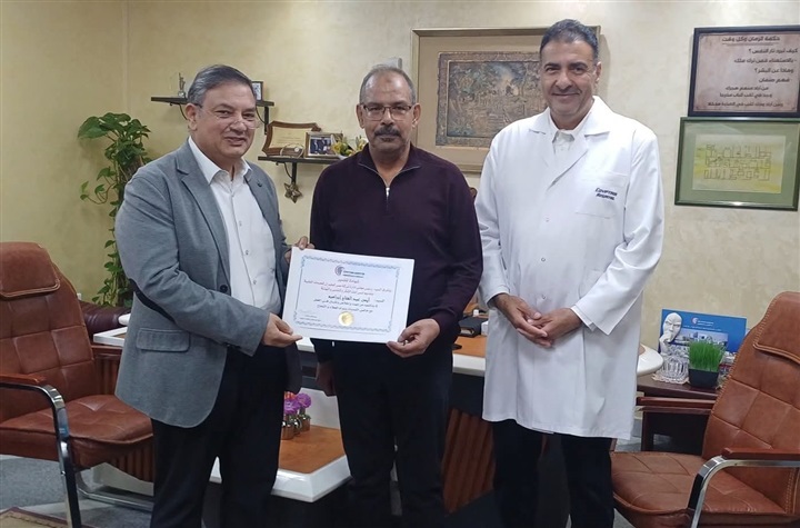 احتفالية شركة مصر للطيران للخدمات الطبية بتكريم " أيمن عبدالفتاح إبراهيم" لبلوغه سن الشباب 