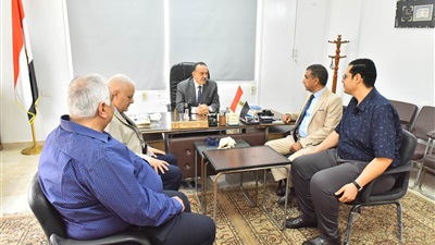 محافظ أسيوط يتفقد الجهاز المركزي للمحاسبات ويشيد بدوره في تعزيز الرقابة  
