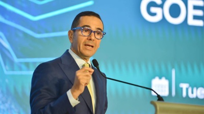 وزير الاستثمار: حوار مجتمعي حول أفضل السبل والآليات التنفيذية نحو تطوير أداء المشروعات العاملة بنظام المناطق الحرة وتعظيم مساهمتها في الاقتصاد الوطني 