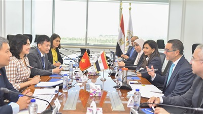 وزير الاستثمار: مصر تعمل حاليًا على بناء قاعدة صناعية قوية لتكون محورًا للتصدير إلى الأسواق الإقليمية والدولية 