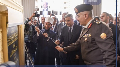 وزير الأوقاف ومحافظ الإسكندرية يفتتحان مسجدي الواحد الأحد والهادي البديع 