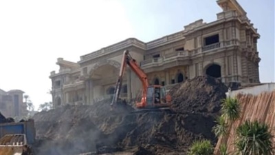 وزير الري: إزالة 7 حالات بناء مخالف متعارضة مع مسار ممشي أهل مصر الجارى الإعداد لبدء تنفيذه بمنيل شيحة 