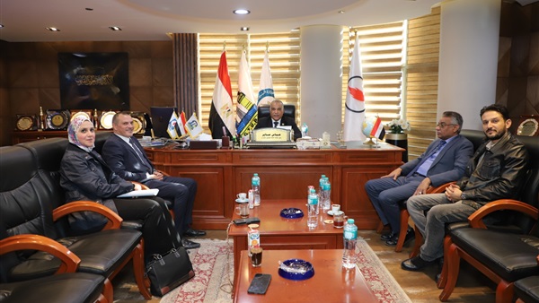 جانب من المتابعة