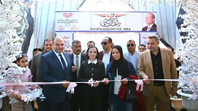 وسط إقبال كبير من المواطنين.. محافظ البحيرة تفتتح باكورة معارض 