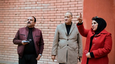 مدير تعليم بورسعيد يتابع المشروعات التعليمية بمدرسة المشير أحمد إسماعيل  