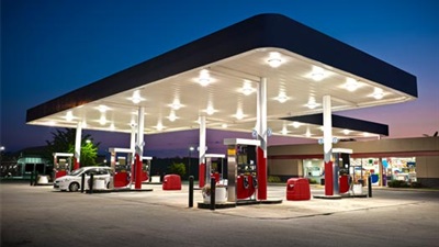 رفع أسعار البنزين والسولار بدءًا من صباح الثلاثاء 