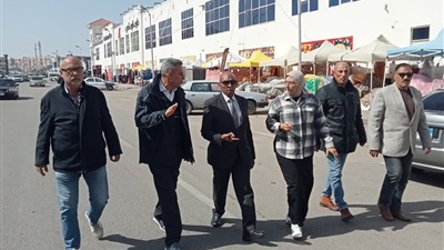 السكرتير العام لمحافظة بورسعيد يتفقد محطة رفع الصرف الصحي بحي الضواحي ويتابع أعمال النظافة بالرحاب  