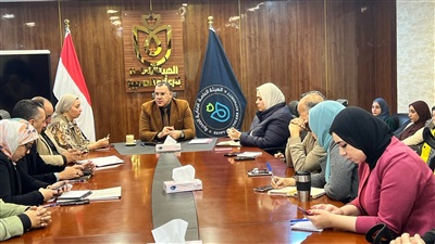 مدير عام فرع هيئة الرعاية الصحية ببورسعيد يتابع تطورات تقديم الخدمات الصحية بفرع بورسعيد  