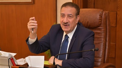 محافظ بورسعيد: متابعة يومية لكافة الملفات الحيوية.. وتكليفات مشددة بتحسين مستوى الخدمات بالمحافظة 