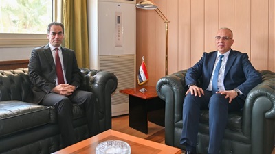 وزير الري يبحث مع رئيس الهيئة الوطنية للإعلام التعاون المشترك في مجال زيادة الوعي المجتمعي بقضايا المياه 