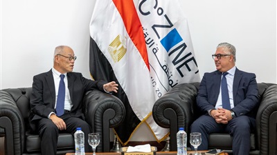 رئيس اقتصادية قناة السويس يستقبل سفير اليابان بالقاهرة لبحث فرص التعاون 