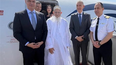 رئيس القابضة لمصر للطيران يشهد مراسم وداع سلطان مفضل سيف الدين 