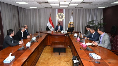 وزير الصناعة يبحث مع وفد مجموعة صافولا للأغذية خططها التوسعية المستقبلية  