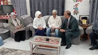 تفاصيل لقاء الدكتور الفولى وكيل تعليم بنى سويف طالبة واقعة كيس الفول 