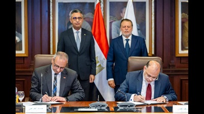 بروتوكول تعاون بين البنك المركزي والتموين يتيح للقطاع المصرفي الاستعلام الإلكتروني المجمع عن بيانات منظومة السجل التجاري 