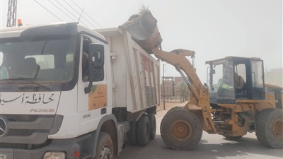 محافظ أسيوط: حملات مكبرة للنظافة ورفع المخلفات بشوارع وقرى مركز أبنوب لتحسين الخدمات 