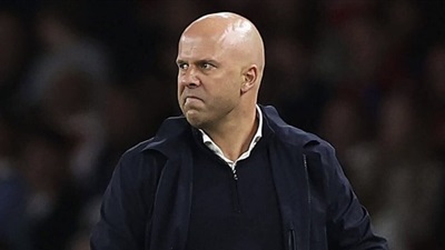 نادي ليفربول يعلن إقالة آرني سلوت 