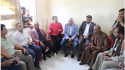 استجابة لمطالب المواطنين.. جولة ميدانية ولقاء مجتمعي بالبداري بحضور نواب البرلمان  