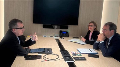 وزير التخطيط يبحث مع نائب رئيس الوزراء البلجيكي فرص توسيع الشراكة الاقتصادية والتجارية بين البلدين 