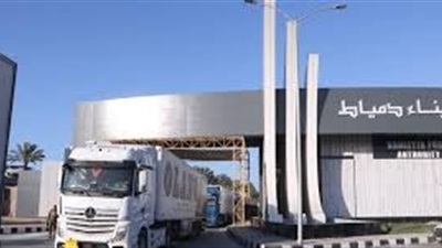 النقل: استمرار خدمة الترانزيت غير المباشر إلى دول الخليج عبر خط الرورو بميناء دمياط 