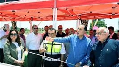 رئيس الوزراء يتفقد مواقع العمل بمشروع رفع كفاءة وتطوير الطريق الدولى الساحلى 
