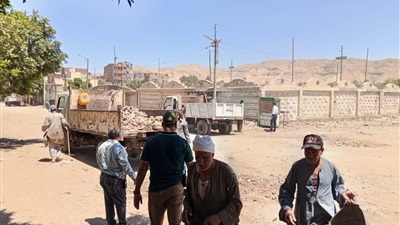 محافظ أسيوط:حملة مكبرة لرفع المخلفات بعرب المدابغ ضمن جهود تحسين البيئةوالارتقاء بخدمات النظافة 