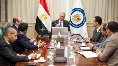 وزير البترول يبحث مع SLB توظيف الذكاء الاصطناعي لزيادة الإنتاج وتطوير بوابة مصر للاستكشاف 