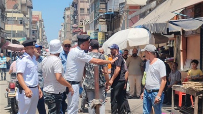 محافظ بورسعيد يوجه بتكثيف حملات إزالة الإشغالات والتعديات بجميع الأحياء 
