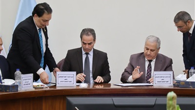 الشوربجي والمسلماني يوقعان بروتوكول التعاون بين هيئتي الصحافة والإعلام  