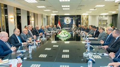 «الإنتاج الحربي» و«التموين» وجهاز مستقبل مصر يبحثون تعزيز التعاون لدعم المشروعات القومية وتعزيز الأمن الغذائي 