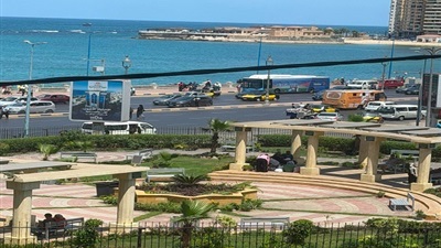 «حديقة سيدي بشر».. موقع متميز بلا حماية من شمس الصيف أو نوات الشتاء.. والمواطنون يناشدون «محافظ الإسكندرية» بالتدخل العاجل 