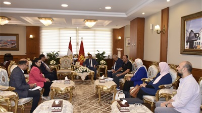 محافظ بورسعيد يناقش مع وفد الهيئة العامة للتخطيط العمراني ملامح تحديث المخطط الاستراتيجي لمدينة بورفؤاد  