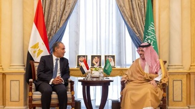 وزير الخارجية يؤكد تضامن مصر الكامل مع السعودية لحماية أمنها وسيادتها 