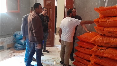 ضبط 1.5 طن أسمدة زراعية مدعمة قبل بيعها بالسوق في أسيوط  