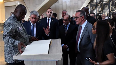 رئيس جمهورية جنوب أفريقيا يزور المتحف المصري الكبير ومنطقة أهرامات الجيزة 