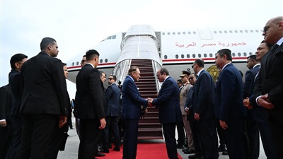 الرئيس السيسى: غادرت ماليزيا العزيزة وفي القلب كل المحبة والتقدير لملكها ورئيس وزراءها وشعبها الرائع 