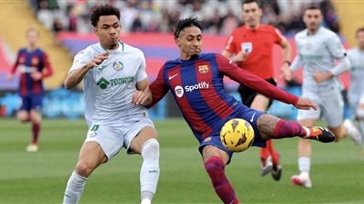 برشلونة يفوز علي خيتافي بثلاثية في الدوري الإسباني 