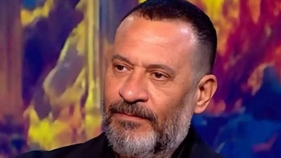 تشييع جنازة حفيد ماجد المصرى اليوم من مسجد حسن الشربتلى بالتجمع 