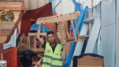 اللجنة المصرية تحرص على توفير أدوات ومستلزمات تعليمية للطلبة بغزة  
