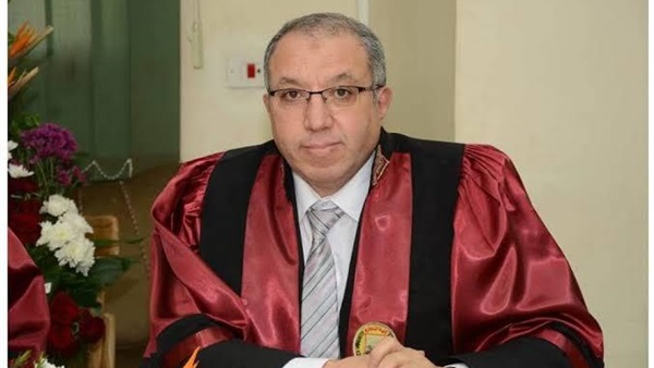 الدكتور ياسر أحمد