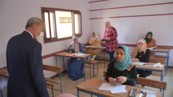 لجنة إمتحانات