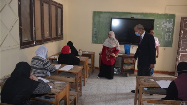 لجنة إمتحانات