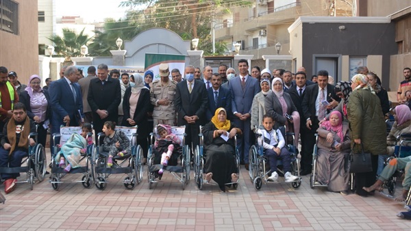 توزيع كراسي متحركة