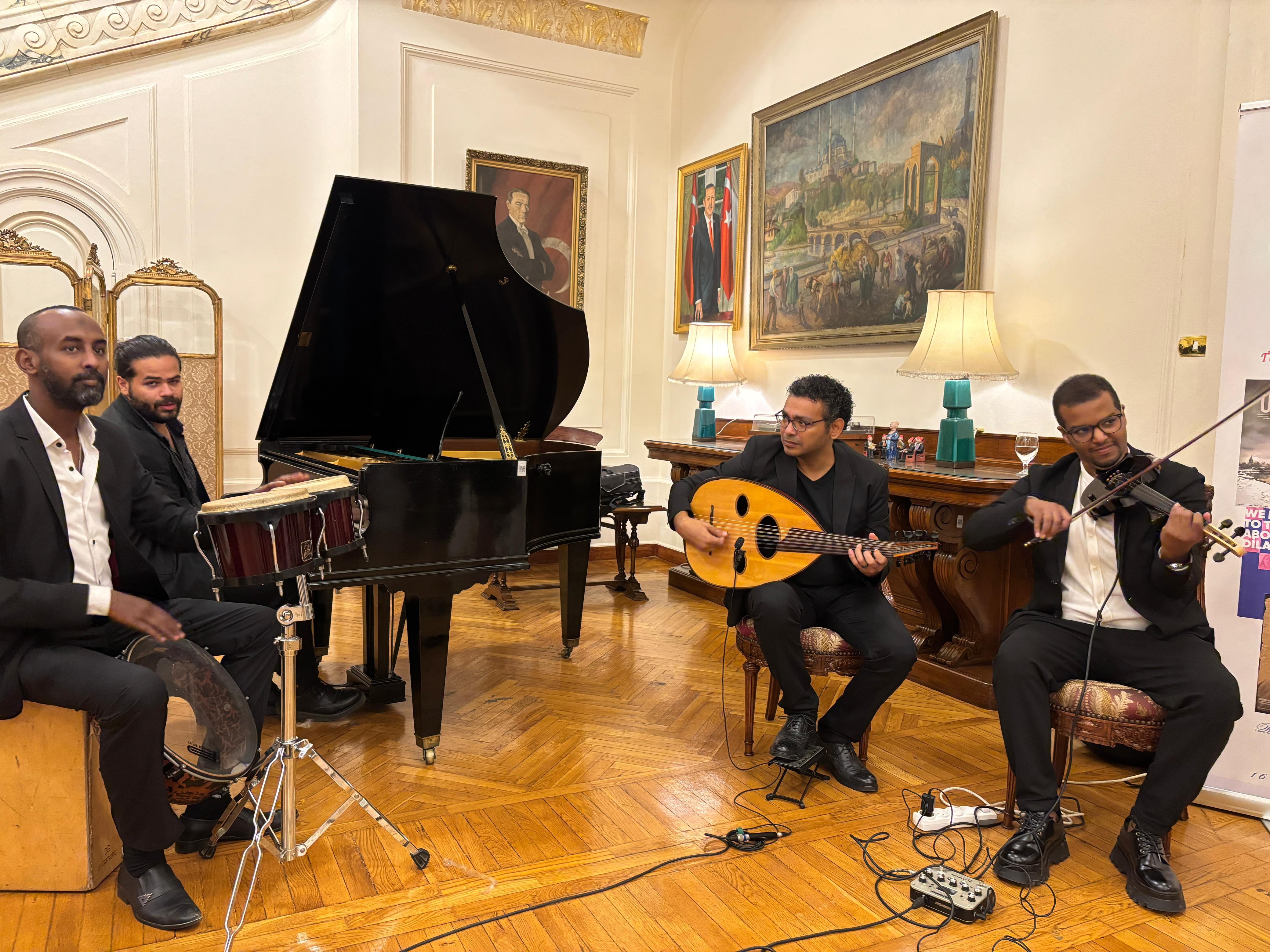 بحضور نجوم الفن..